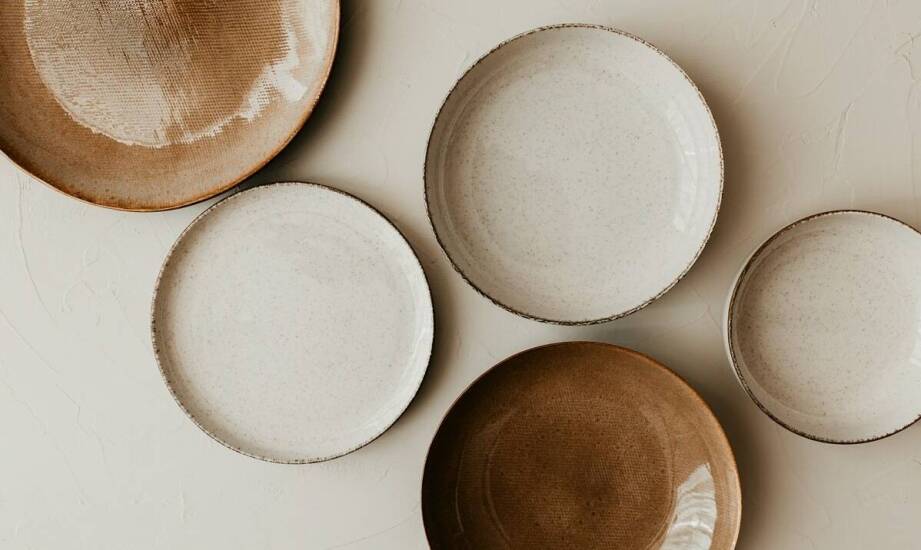 Wyroby z drewna i słomy jako uzupełnienie ceramiki od Ceramik Pepesza