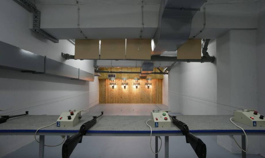 Jakie kryteria należy brać pod uwagę przy wyborze systemu klimatyzacji do strzelnicy?