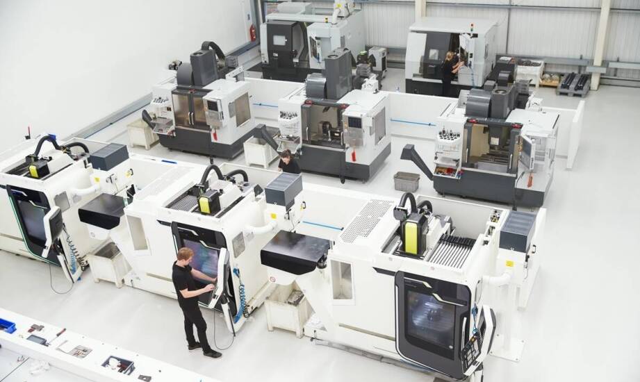 Efektywność procesów produkcyjnych dzięki outsourcingowi metalowych usług