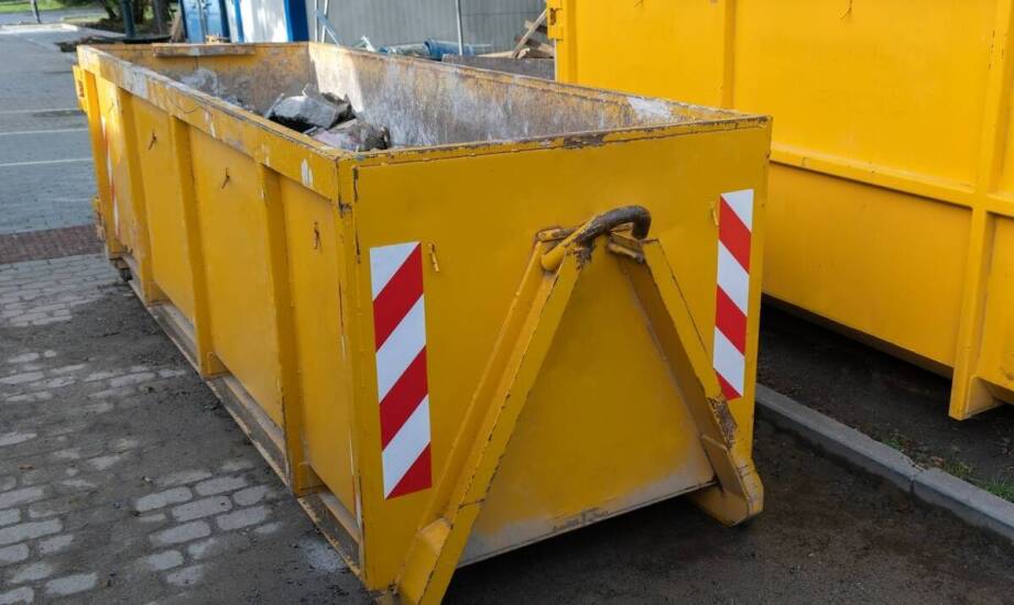 Kluczowe aspekty transportu gipsowych odpadów w ramach skupu