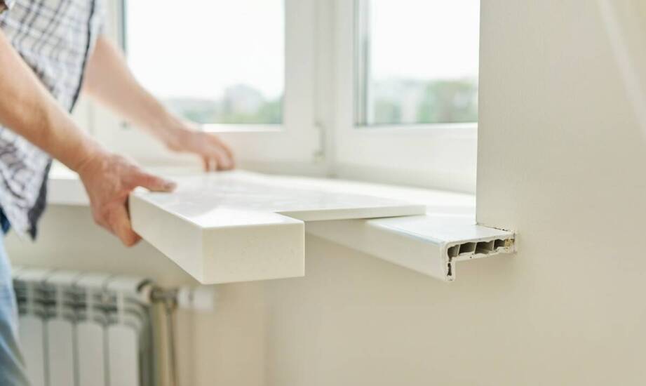 Jakie są najczęstsze wyzwania przy montażu narożnych parapetów?