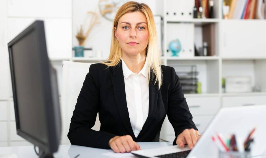 Idealne torebki do biura – praktyczne modele dla eleganckich kobiet