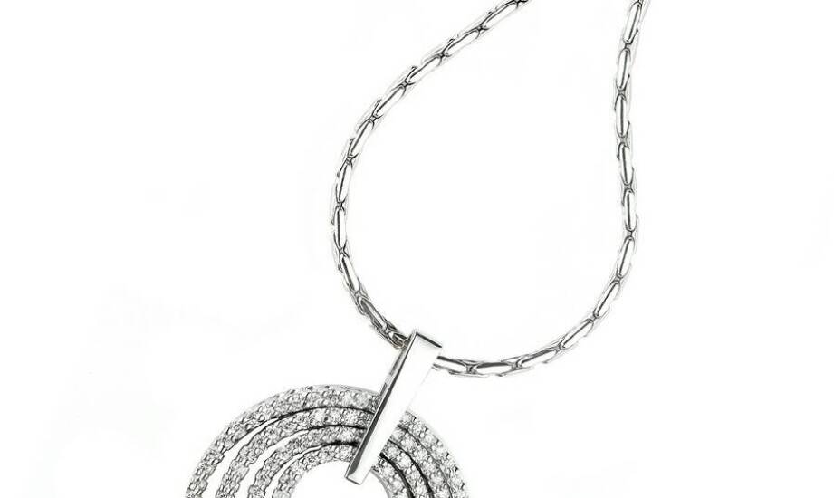 Jakie elementy personalizacji oferuje zodiakalna nowoczesna biżuteria?