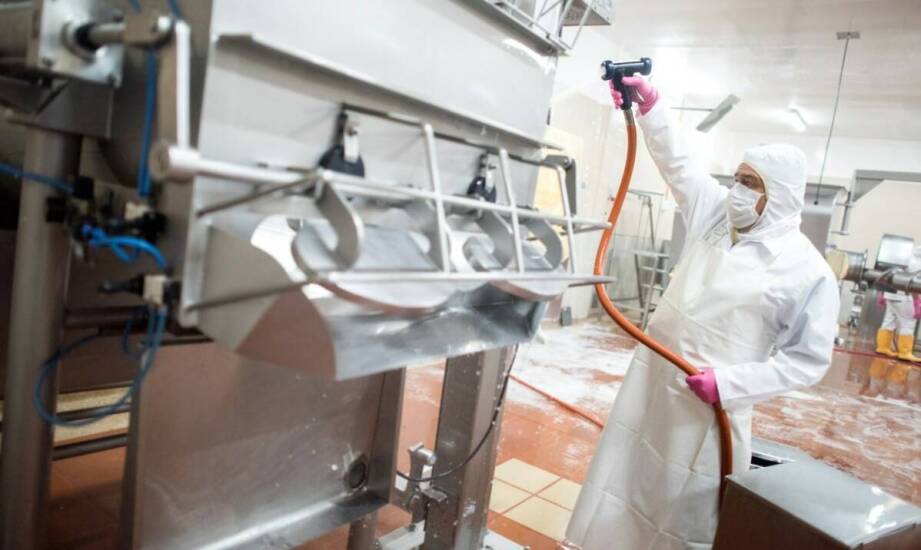 W jaki sposób nowoczesne technologie do czyszczenia wspierają strategię higieny w przemyśle?