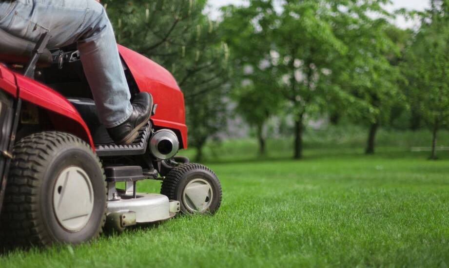 Jak Viking MB 3 RT może zwiększyć efektywność pracy w dużych ogrodach?