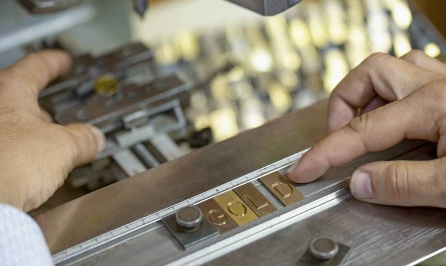 Proces produkcji metalowych liter: od projektu do montażu