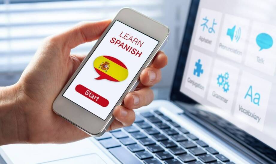 Wpływ hiszpańskiego tłumacza na naukę gramatyki i słownictwa