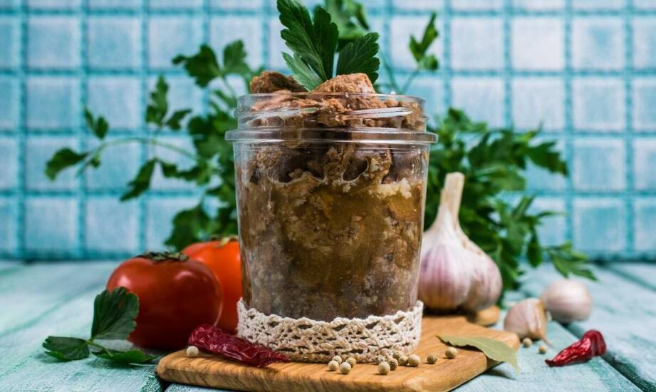 Wybór smakowego smalcu do codziennego gotowania – co warto wiedzieć?