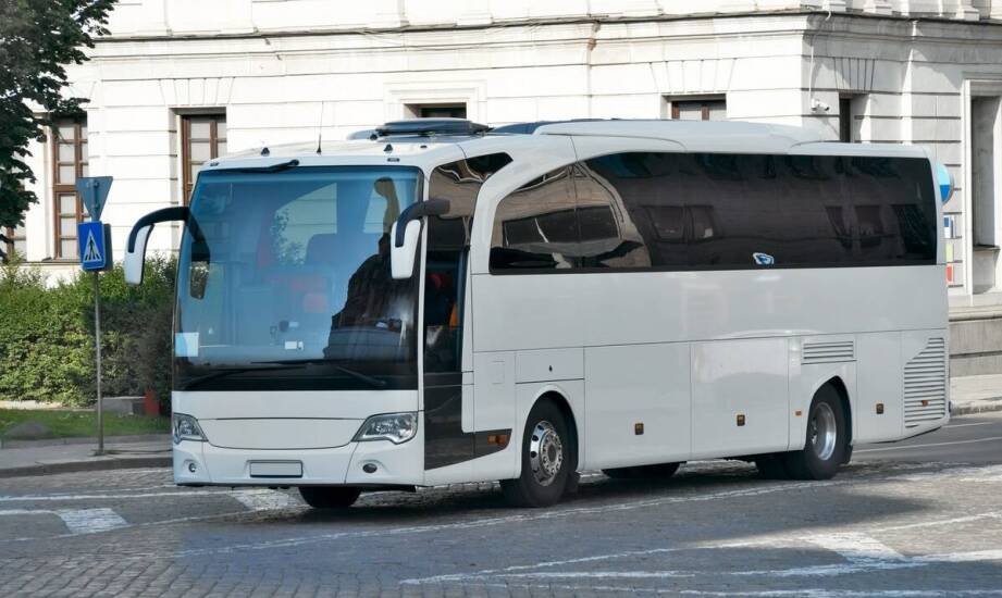 Wynajem autokarów na różne okazje – od wesel do konferencji biznesowych