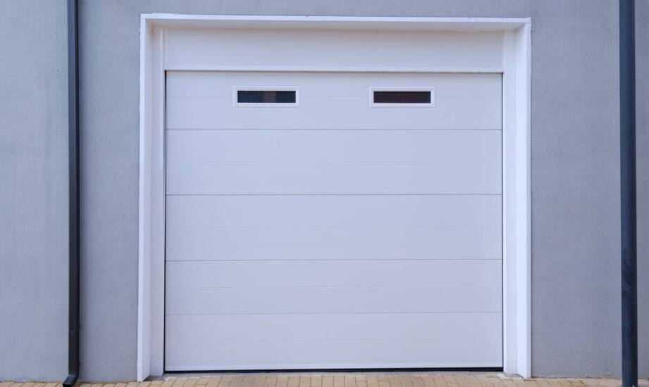 Segmentowe bramy – klucz do zwiększenia efektywności energetycznej domu