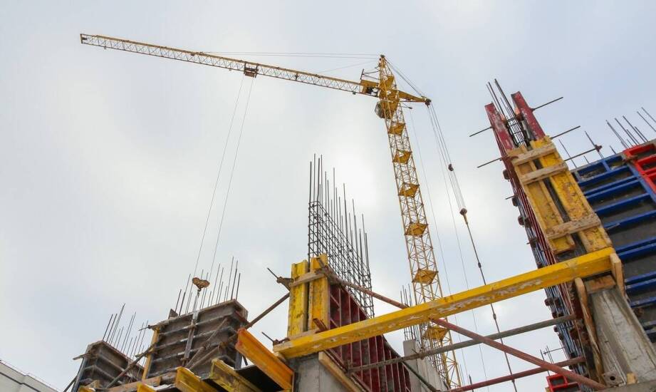 Przegląd zastosowań dźwigów w budownictwie w regionie małopolskim