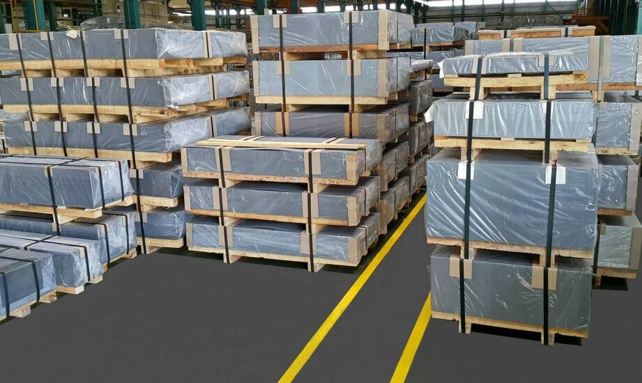 Jak przechowywać magazynowe drabiny, aby przedłużyć ich żywotność?