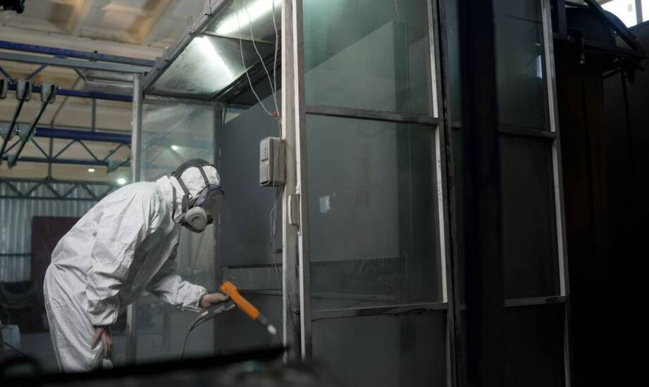 Ozonowanie pomieszczeń w biurach – co warto wiedzieć?