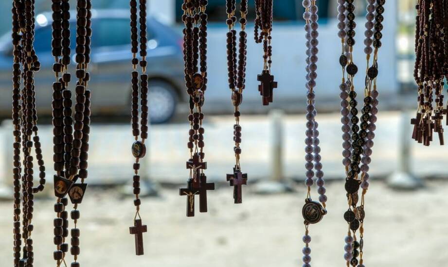 Promocje na różańce bransoletki – co warto wiedzieć przed zakupem?