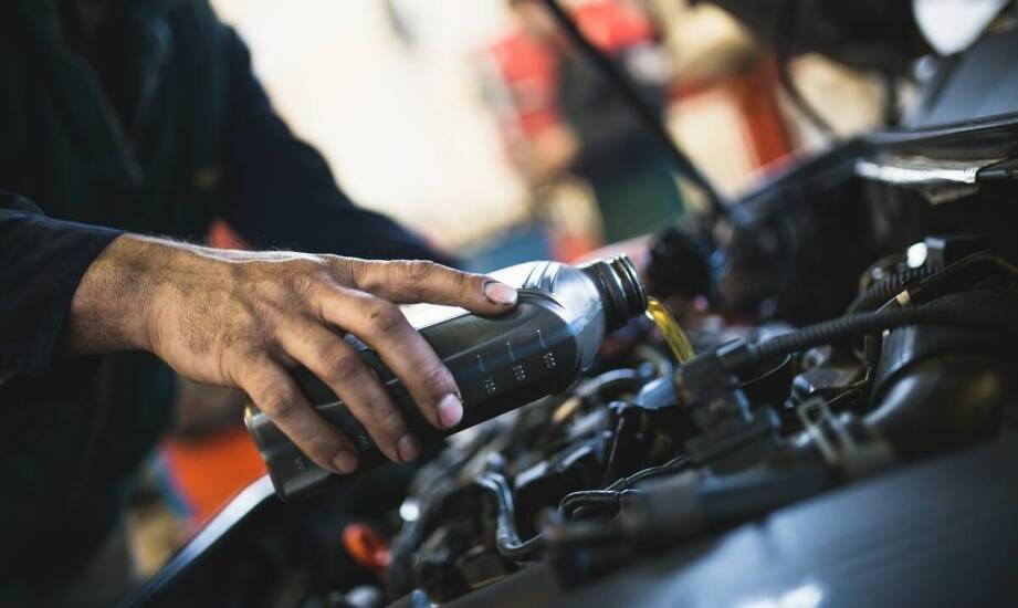 Jakie są zalety wyboru serwisu oferującego wymianę oleju marki Dar Oil?