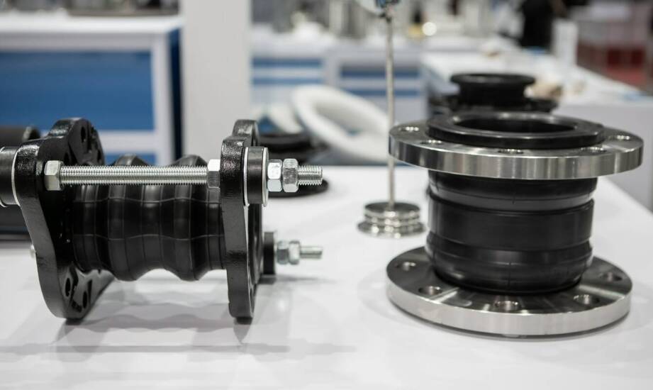 Zastosowanie gumowych amortyzatorów w zwiększaniu komfortu pracy maszyn