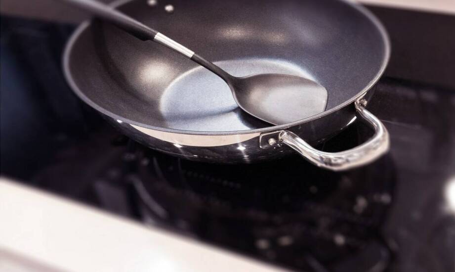 Teflonowe patelnie a zdrowe gotowanie – jakie są korzyści?
