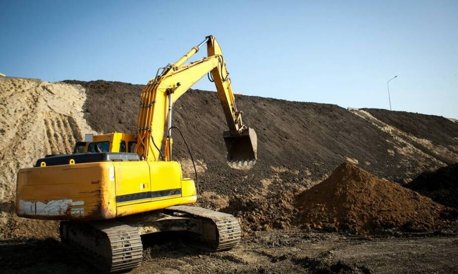 Jakie są najnowsze technologie stosowane w wynajmowanych koparkach?