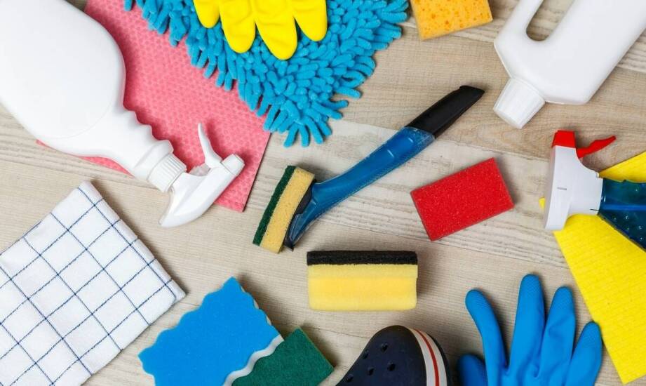 Jakie środki czystości są niezbędne w każdym domu?