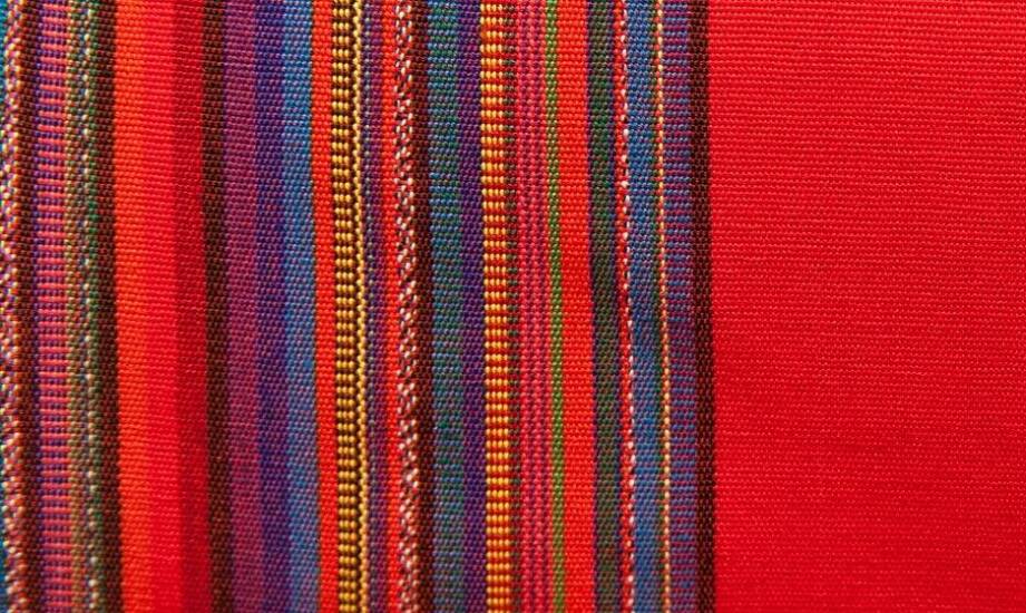 Rola ręcznie robionych tekstyliów w aranżacji wnętrz