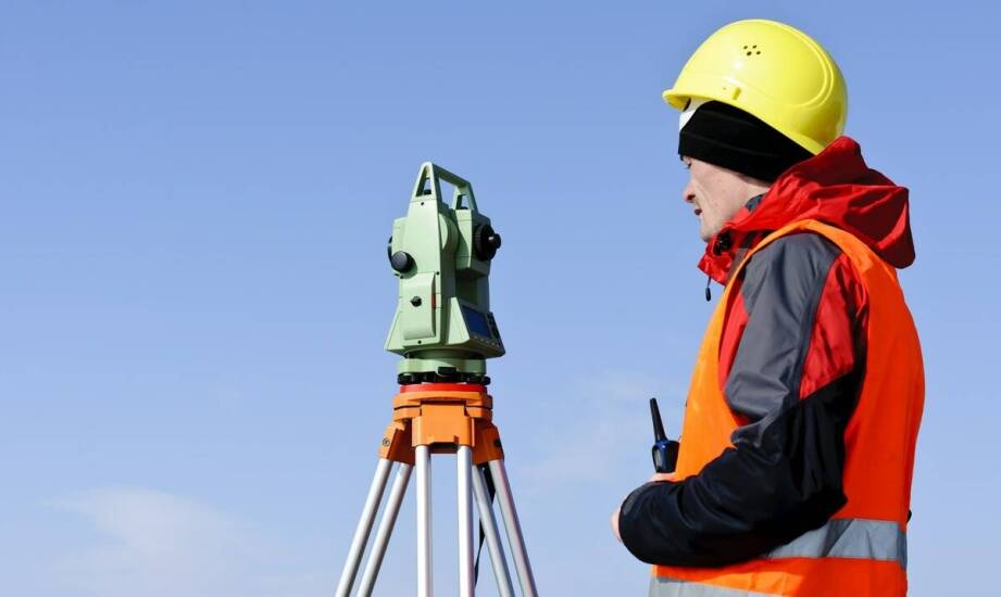 Jak znajomość przepisów lokalnych wpływa na usługi geodezyjne?