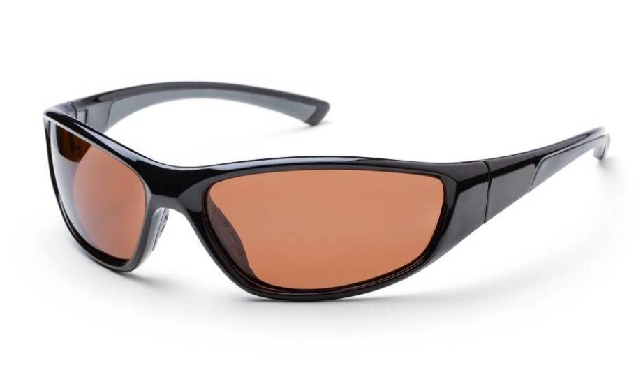 Jak przeciwsłoneczne okulary ochronne mogą poprawić komfort pracy w przemyśle hutniczym?