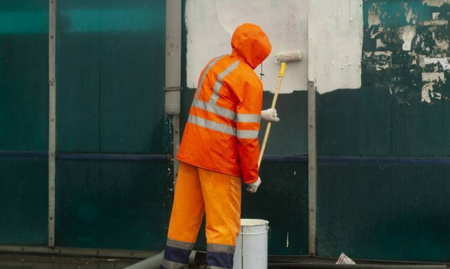 Ochronne spodnie a ochrona przed czynnikami atmosferycznymi