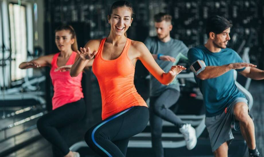 Rola różnorodnych programów treningowych w osiąganiu celów w fitnessie