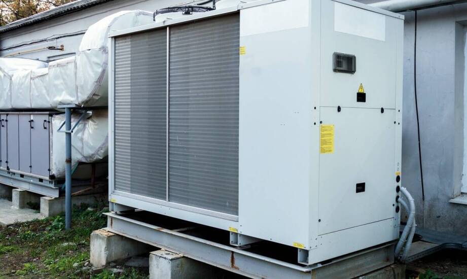 Jak wybrać odpowiedni model klimatyzatora do przemysłowej przestrzeni?