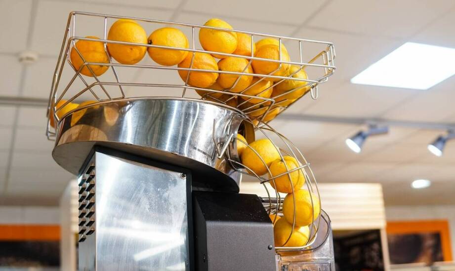 Innowacyjne funkcje w automatach do wyciskania soków, które warto znać
