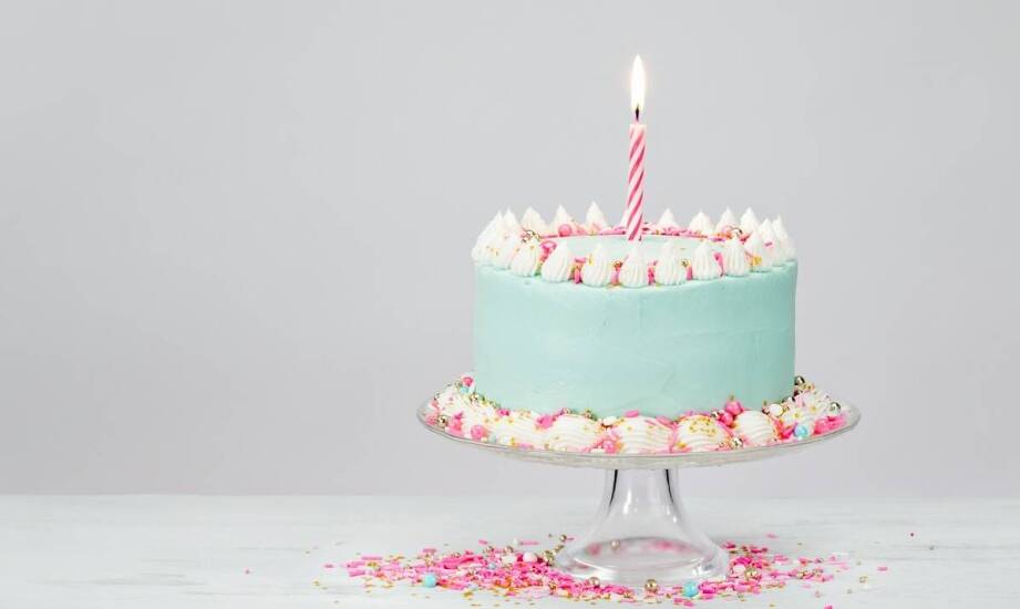 Dlaczego warto postawić na personalizowane torty przy specjalnych okazjach?