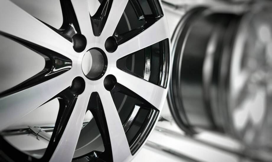 Personalizacja felg – jakie efekty można osiągnąć?