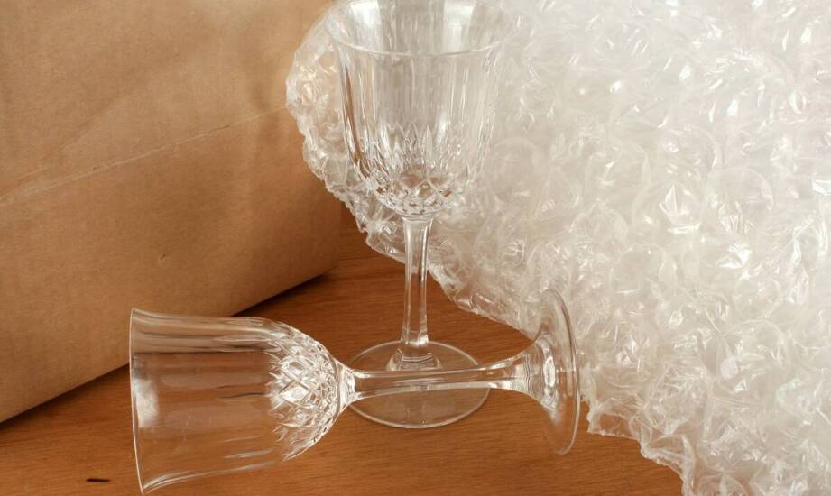 Jak wybrać idealne kieliszki na prezent do białego wina?