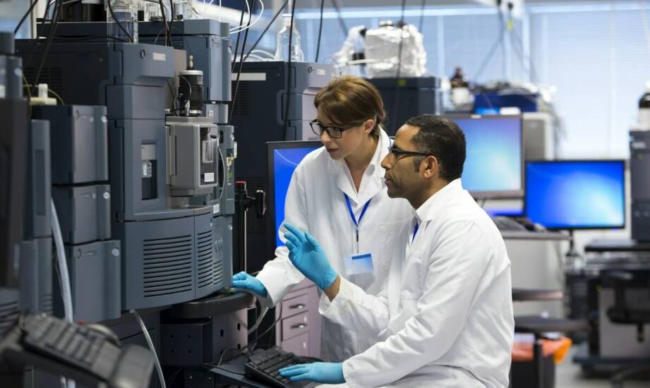 Jakie usługi w zakresie analizy mikroklimatu oferują laboratoria?