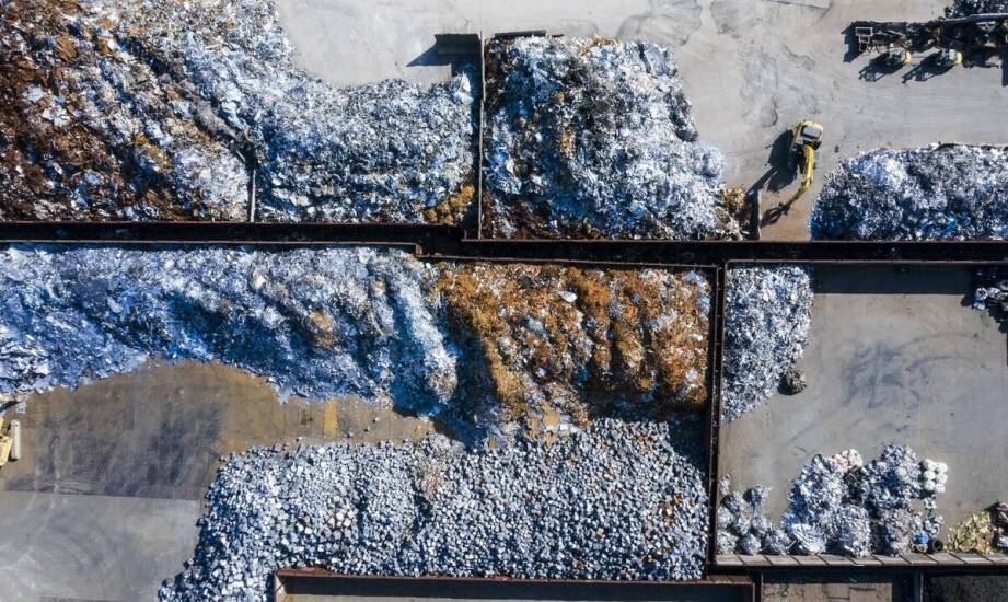 Jakie są korzyści z recyklingu stali w kontekście ekonomicznym?