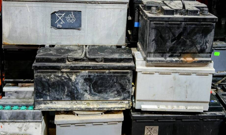 Jakie wyzwania stoją przed rynkiem skupu akumulatorów w Krakowie?