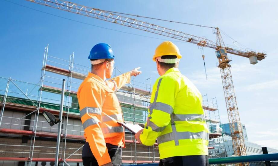 Dlaczego warto wybrać monterów z Indii do realizacji konstrukcyjnych projektów?