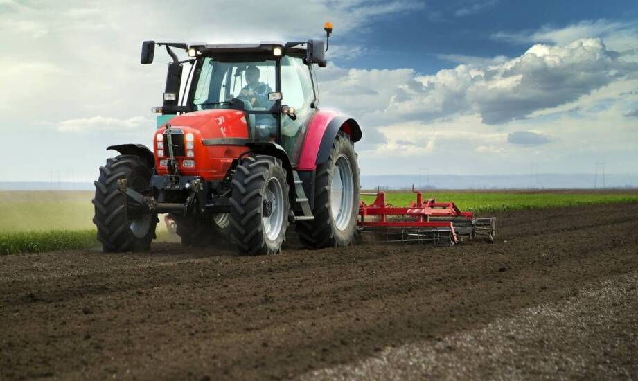 Wpływ Facebooka Zetor na rozpoznawalność marki w branży budowlanej