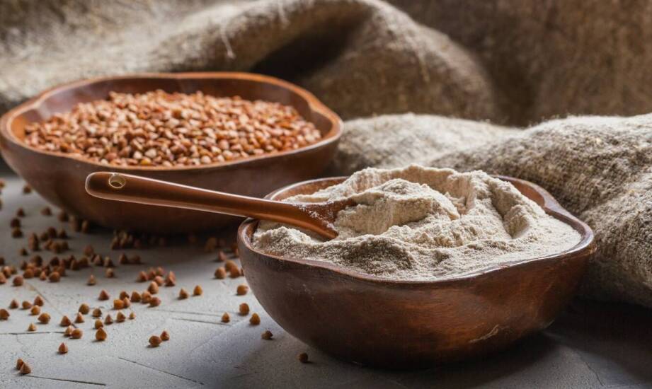 Mąka lniana – kluczowy składnik w przepisach do zdrowych naleśników