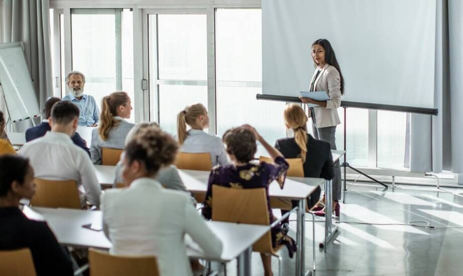 Różnorodność treningowych programów dla rozwoju kompetencji interpersonalnych