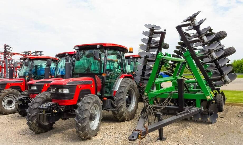 Wybór odpowiednich ciągników w Lubuskiem – na co zwrócić uwagę?