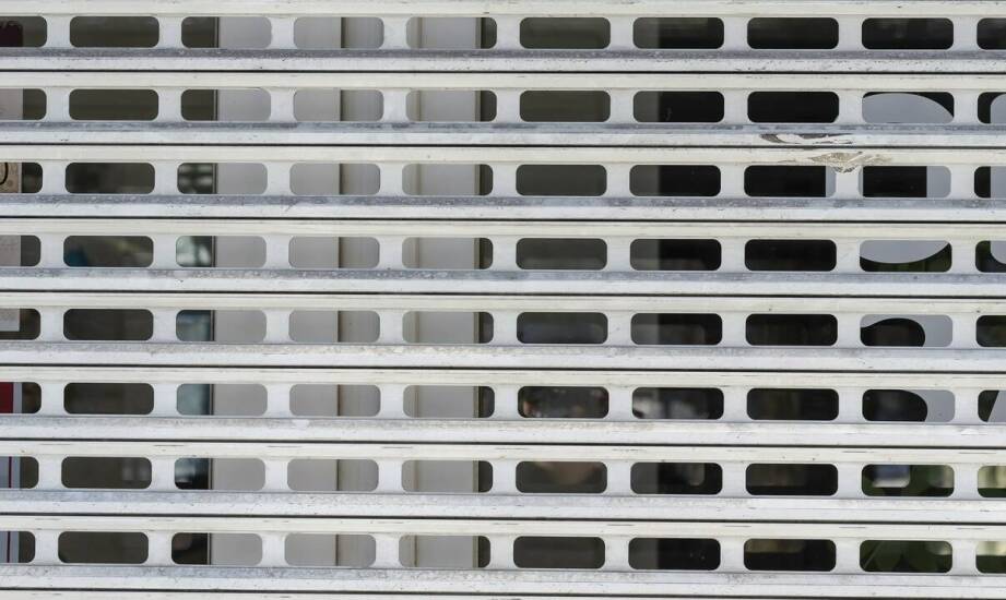 Ryflowana blacha w konstrukcji schodów – praktyczność i estetyka