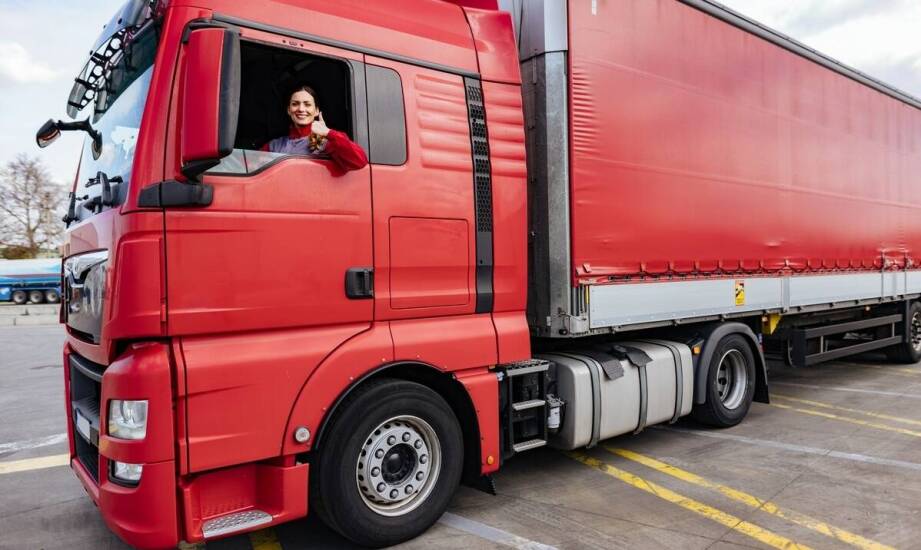 Jakie są różnice w finansowaniu zakupu pojazdów osobowych i pojazdów ciężarowych?