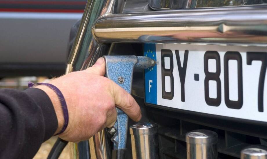 Znaczenie homologacji w hakach holowniczych do Audi A4 B.