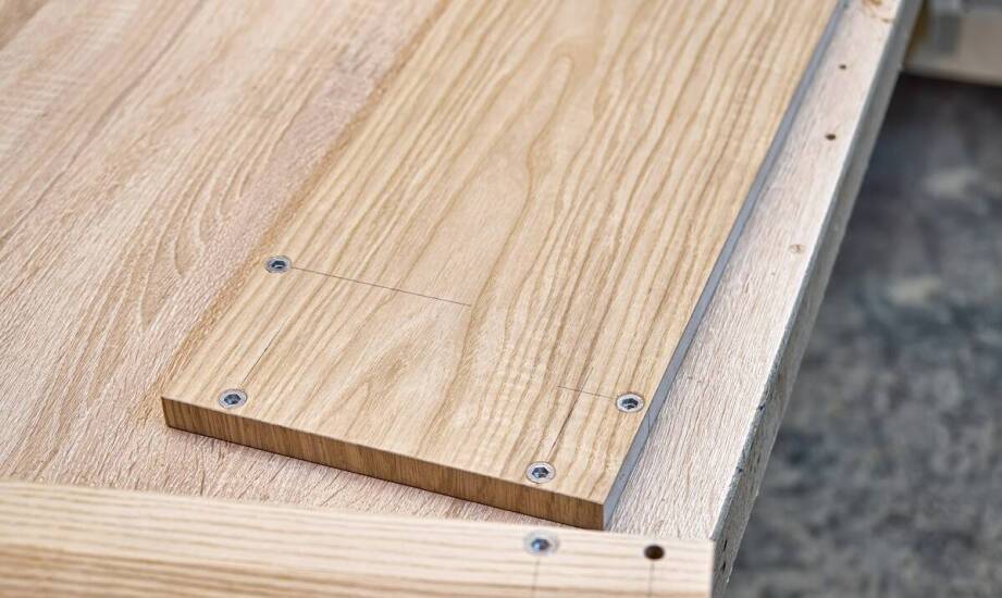 Elastyczna sklejka 3 mm w produkcji akcesoriów wystawienniczych