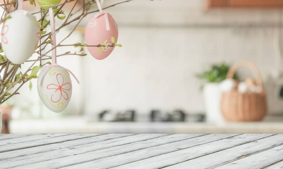 Świąteczne girlandy jako dekoracje na Wielkanoc – jak je zastosować?