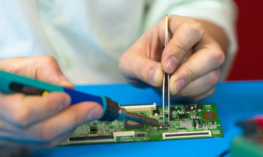 Produkcja elektroniki na zlecenie a jakość gotowych urządzeń