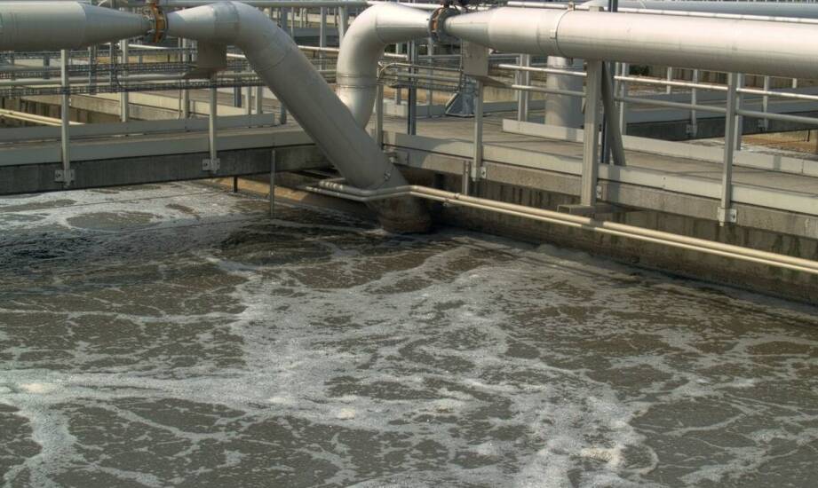 Jak czyszczenie hydrodynamiczne wpływa na żywotność rurociągów?