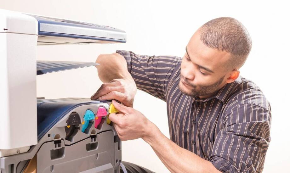 Rola serwisu atramentowych drukarek w zwiększaniu wydajności