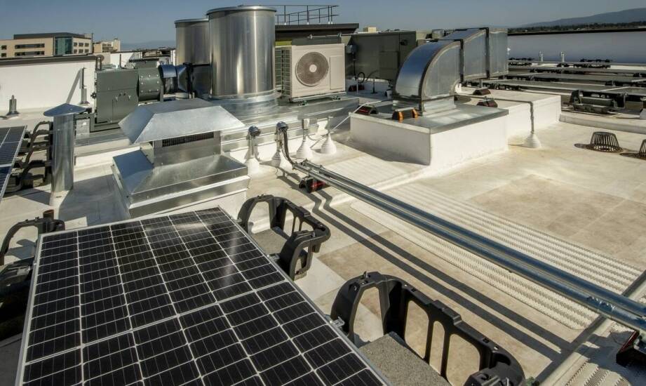 Jak odnawialne źródła energii mogą obniżyć koszty ogrzewania w budynku?